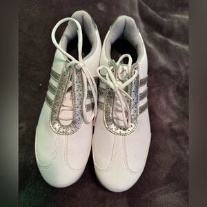 Women’s adidas fitfoam spikes white and sliver golf shoes size 6